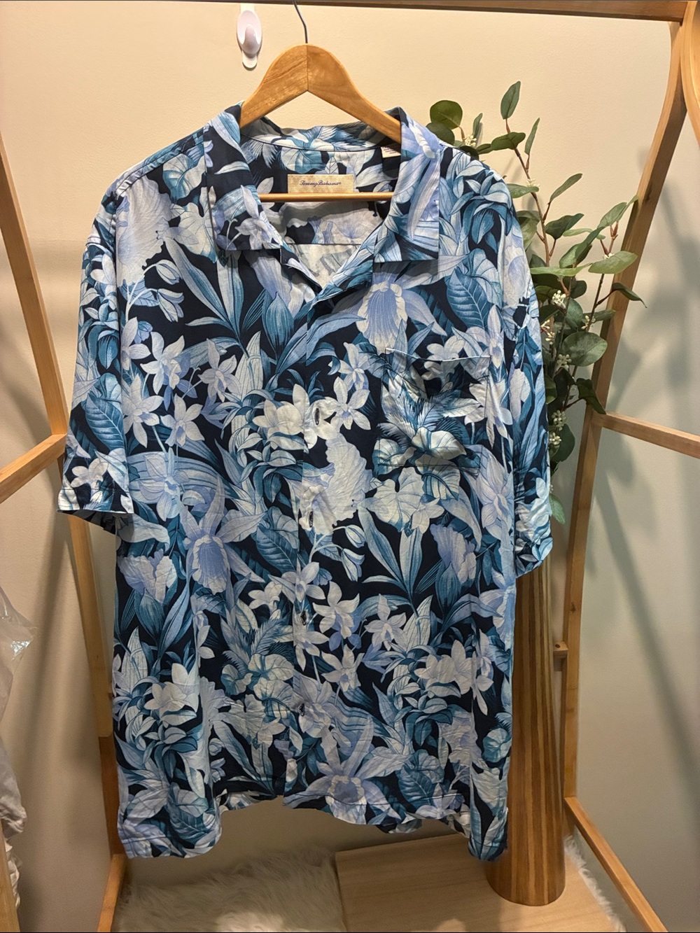 Tommy Bahama 100% Silk Navy and Light Blue Floral Camp Shirt